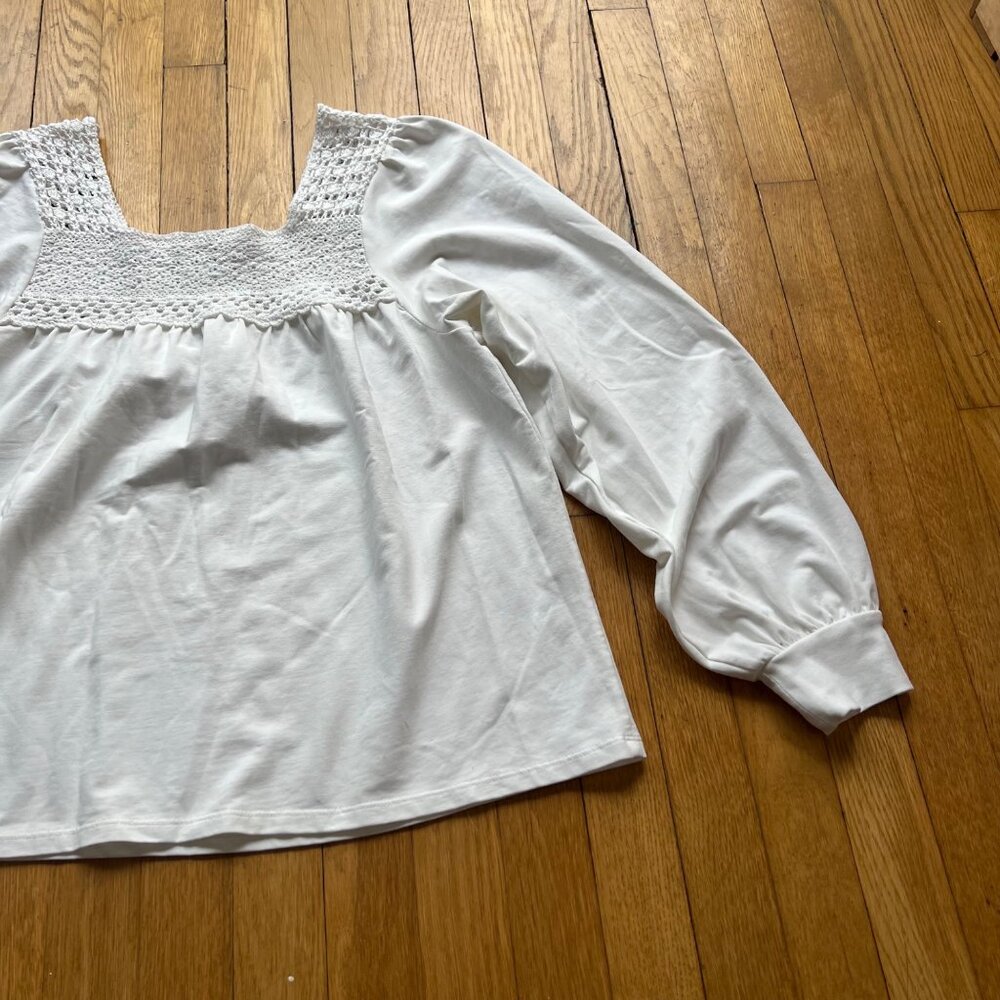 Smocked Crochet Peasant Blouse Hinge Size M White Long Sleeve Square Neck Top - Picture 14 of 16